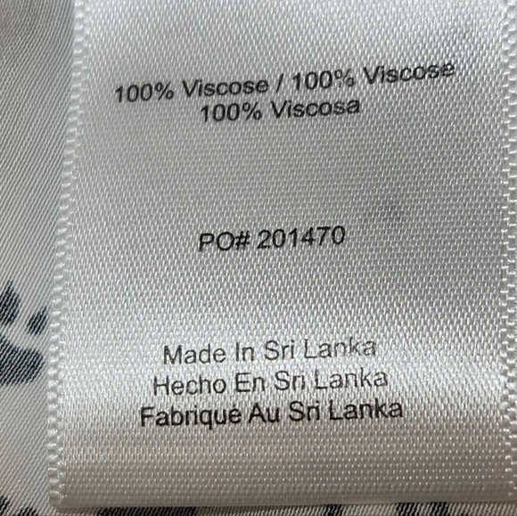 EUC MODCLOTH WHITE WRAP BLOUSE WITH BLACK ANIMAL NOVELTY FOOT PRINTS SZ S - Picture 8 of 9